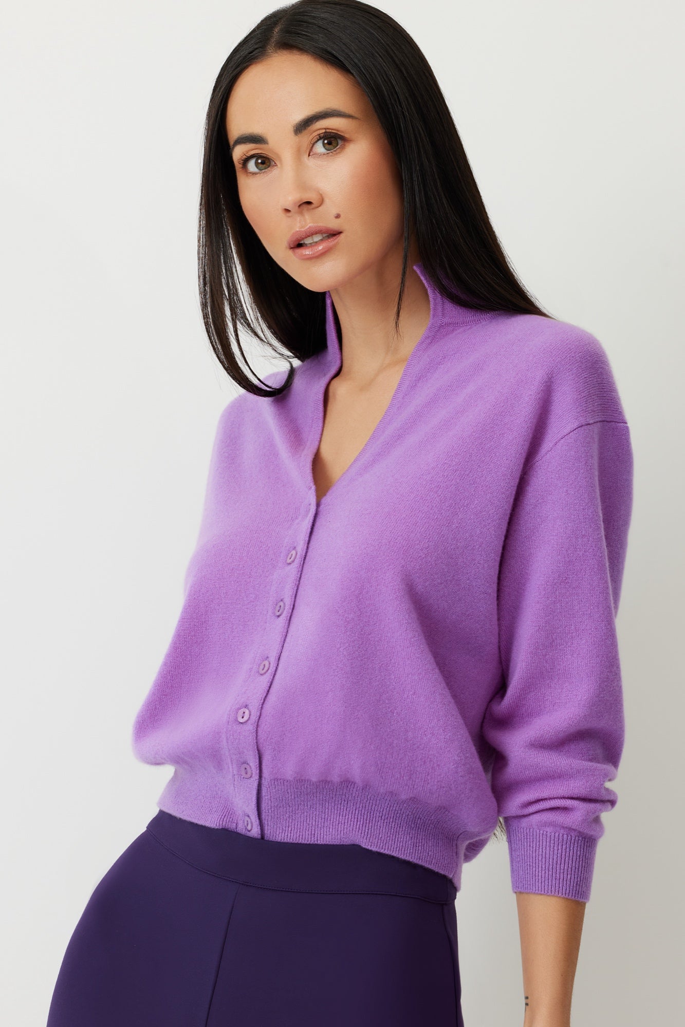 THE LAUREN SHRUNKEN CASHMERE CARDIGAN VIOLET – greyven