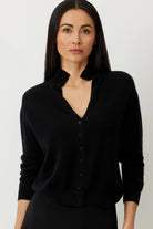 The Lauren shrunken cashmere cardigan in black by Greyven