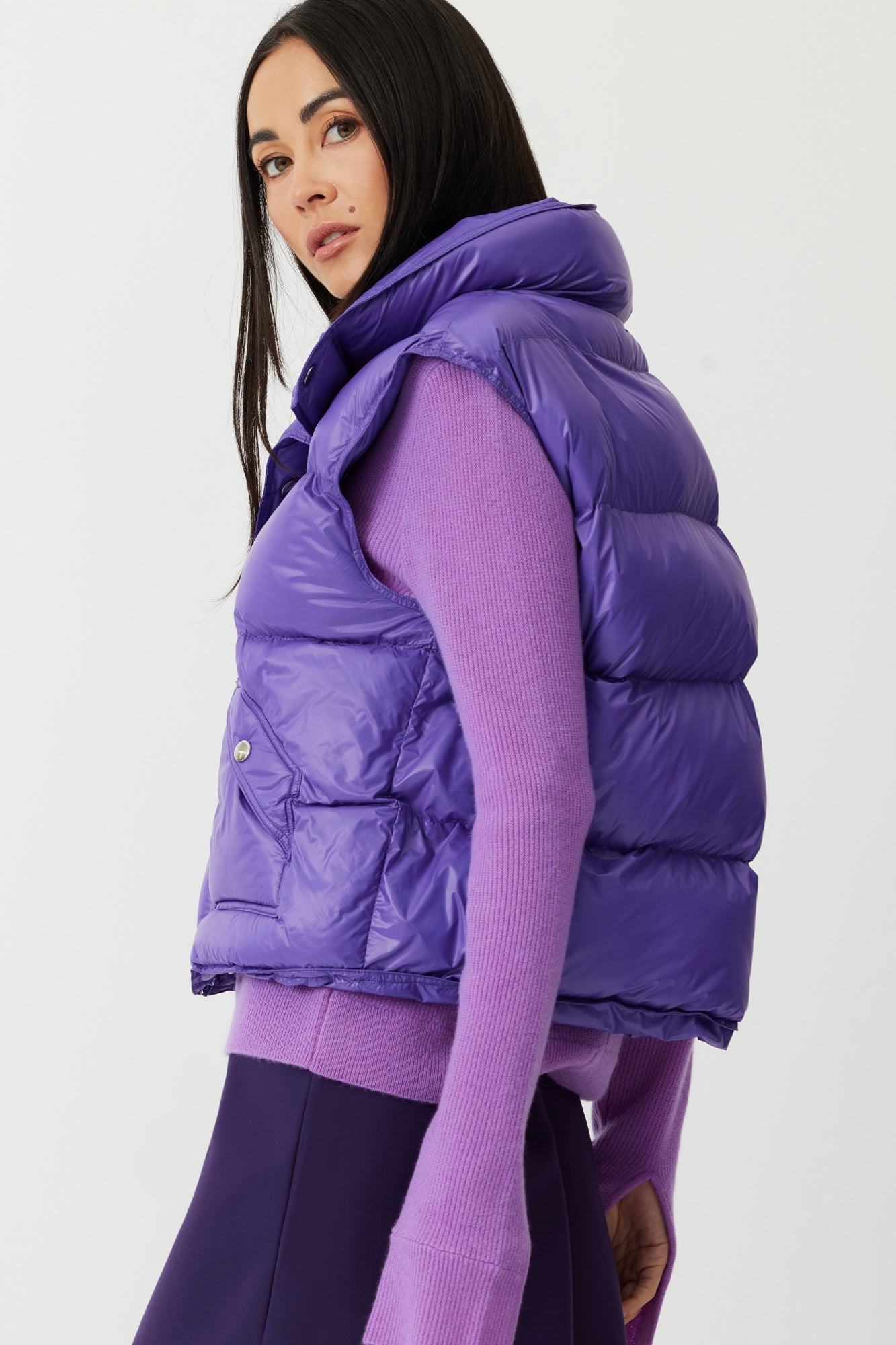 Grey Ven Violet Glossy Nylon Puffer Vest Stylish Warmth Grey Ven