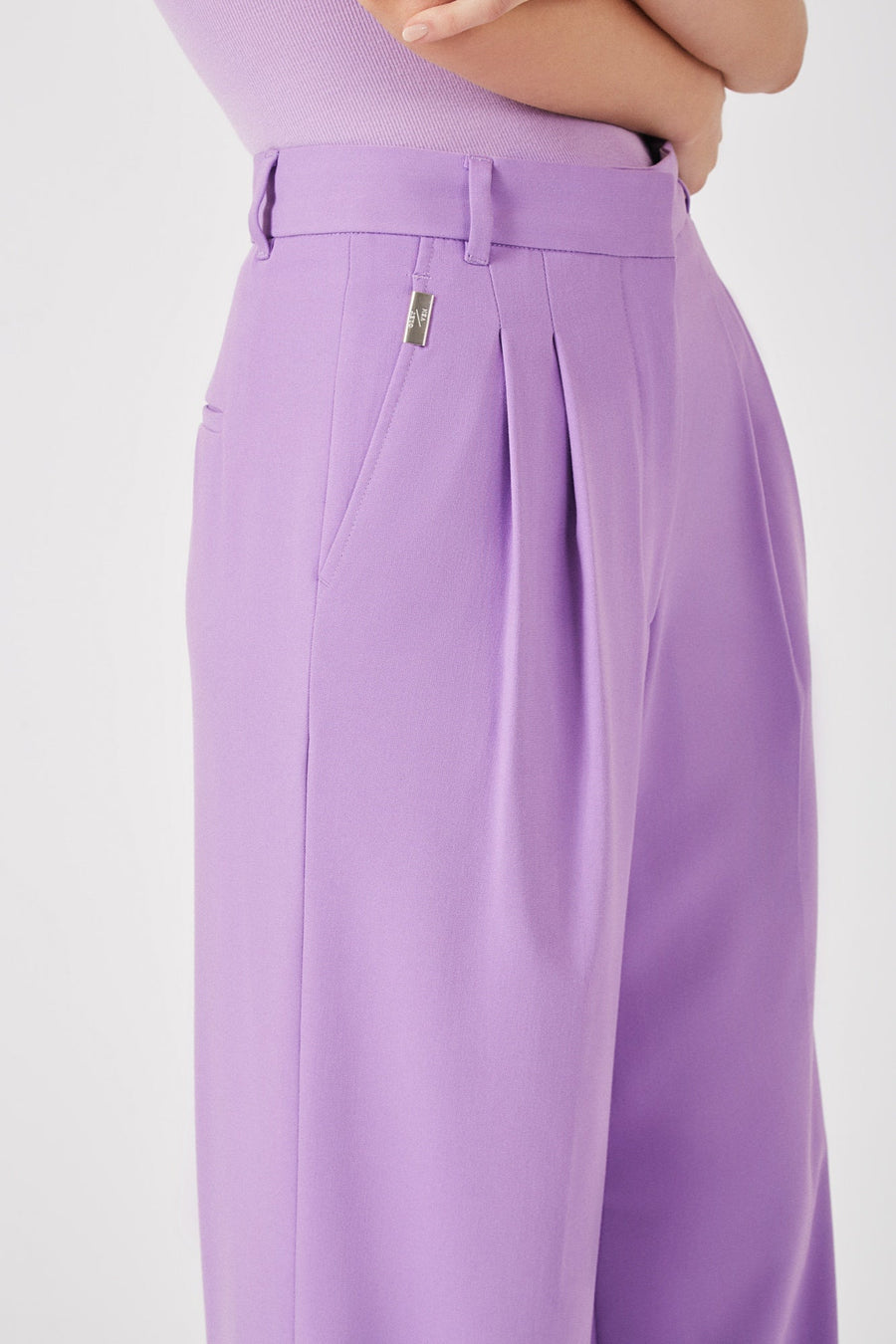 THE MACCADEN PLEATED TROUSER - RADIANT ORCHID