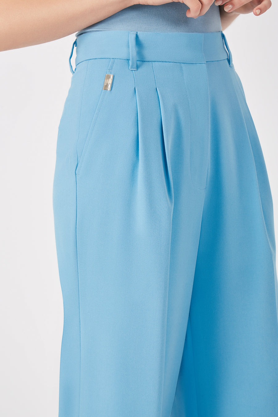 THE MACCADEN PLEATED TROUSER - OPEN AIR